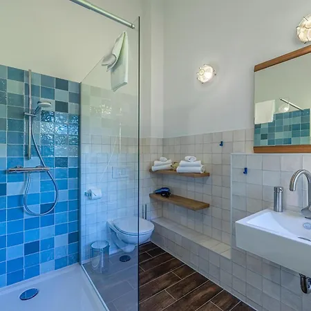 Wildgans - Stilvolles Mit Terrasse, Seeblick & Naturidylle Am Loppiner *