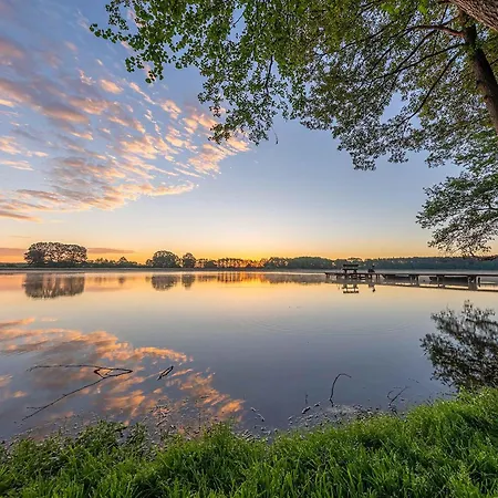 Wildgans - Stilvolles Mit Terrasse, Seeblick & Naturidylle Am Loppiner