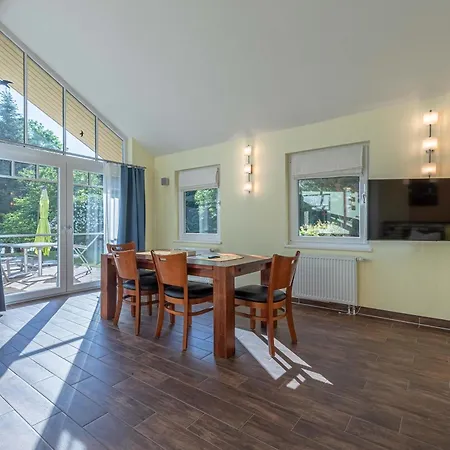 Wildgans - Stilvolles Mit Terrasse, Seeblick & Naturidylle Am Loppiner Сasa de vacaciones